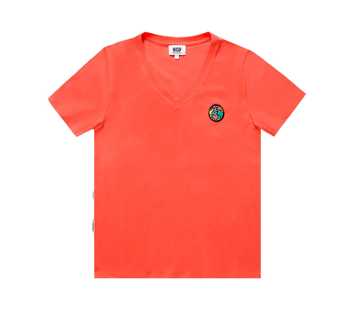 Vêtement Femme T-shirt col V avec badge Planète